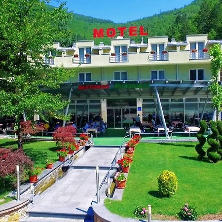Motel Maksumic Jablanica ภายนอก รูปภาพ
