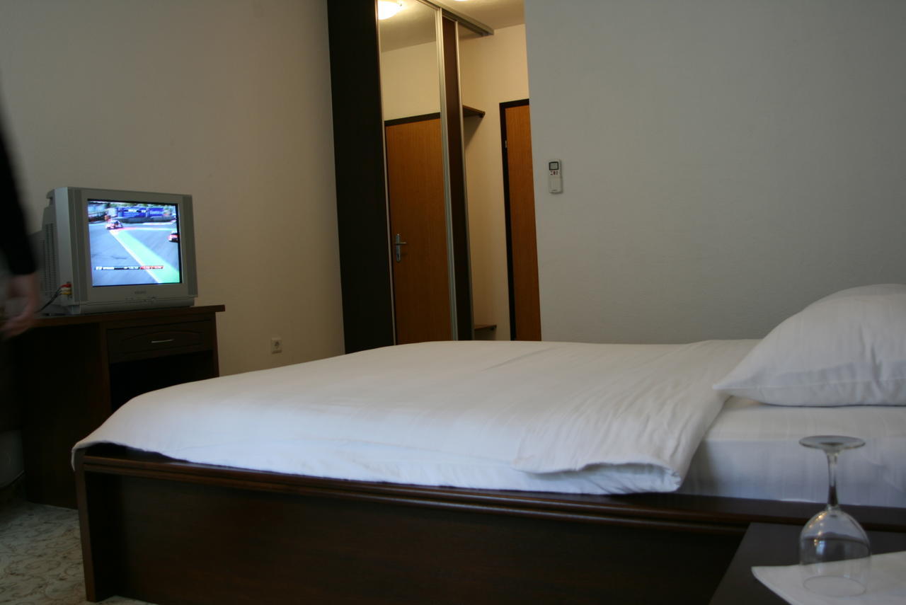 Motel Maksumic Jablanica ภายนอก รูปภาพ