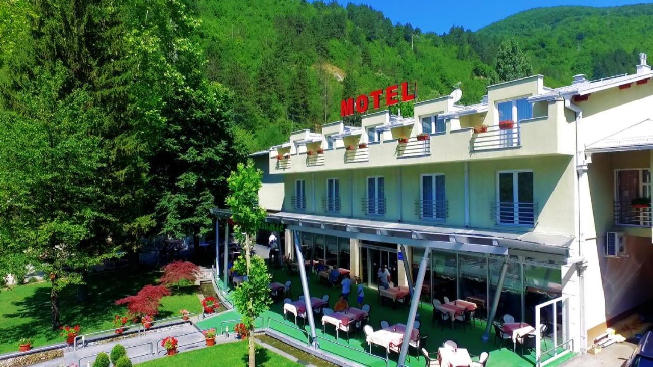 Motel Maksumic Jablanica ภายนอก รูปภาพ